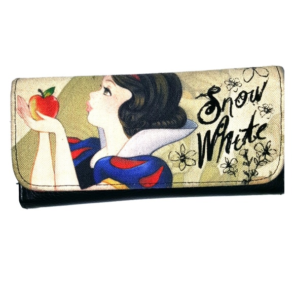Disney Handbags - Disney wallet  Snow White